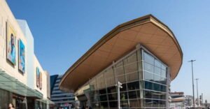 BurJuman Metro Station, Dubai: Location, Route, Exit, Facilities