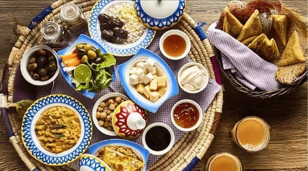 Traditional Breakfast Foods in the UAE: What Emiratis Eat in the Morning
